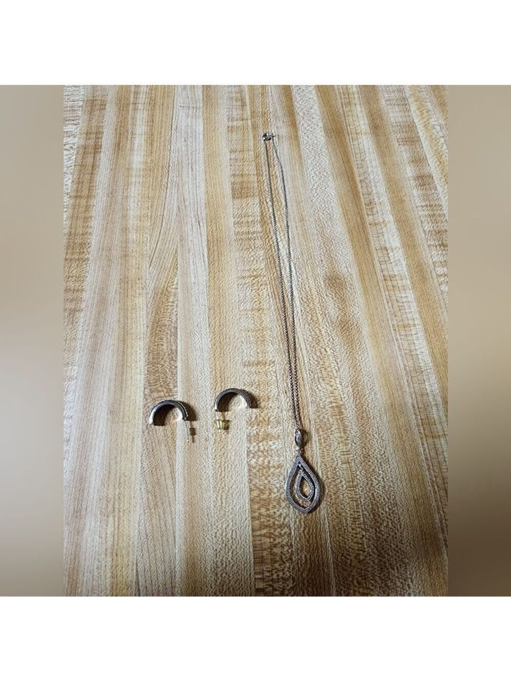 Jewelry Set - Picture 2 of 6